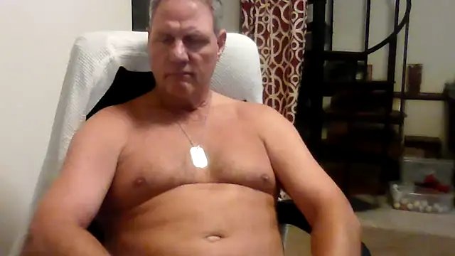 Muffsfriend8364 Show in webcam