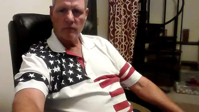 Muffsfriend8364 Show in webcam