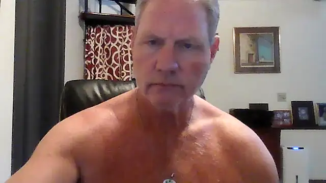 Muffsfriend8364's Webcam Show