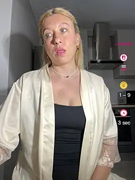 Kittie_Valentine 라이브 XXX 채팅