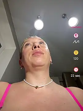 Kittie_Valentinen Live XXX chat