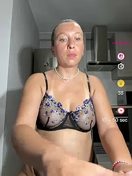Živá chatovací místnost Kittie_Valentine