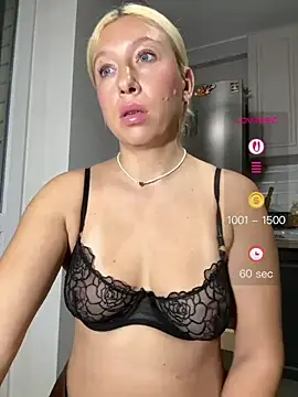 XXX chat uživo modela Kittie_Valentine