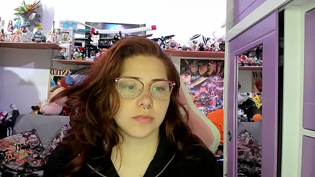 Онлайн чат XXX soficammy