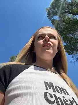 HarrietDart Chat XXX live