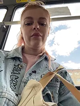 HarrietDart Chat XXX in diretta