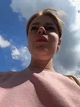 HarrietDart Chat XXX in diretta