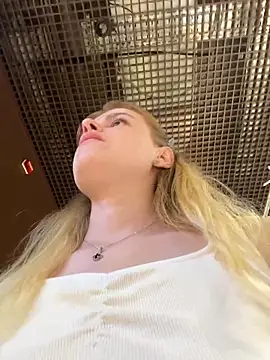 HarrietDart – Kamerová šou