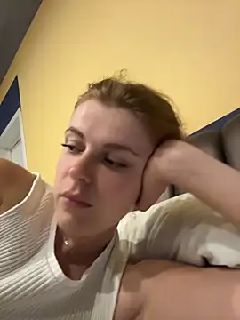 Show modela HarrietDart na web-kameri