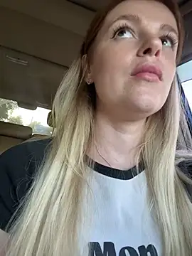 HarrietDart Chat XXX in diretta