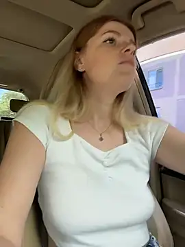 HarrietDart Chat XXX live
