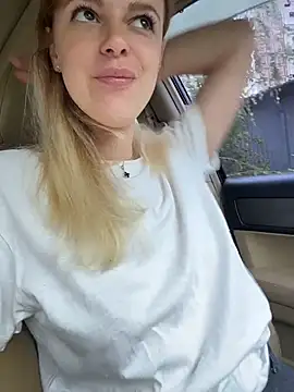 HarrietDart Adlı Modelin Canlı XXX Sohbeti