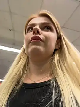 HarrietDart Adlı Modelin Web Kamerası Şovu