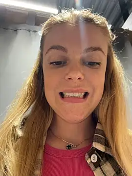 HarrietDart Шоу с уебкамера