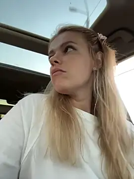 HarrietDart Chat XXX live