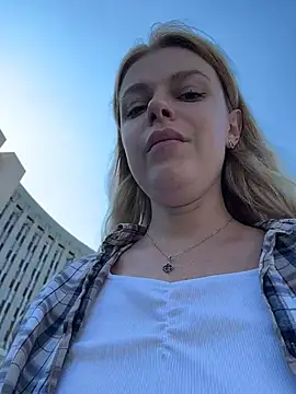 HarrietDart Chat XXX in diretta