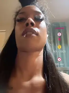 mismialove Show in webcam