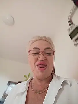 Chat +18 de LindaL ao vivo