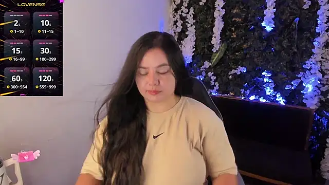 Chat +18 de ainohacarter_89 ao vivo