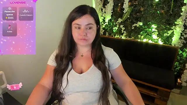 Chat +18 de ainohacarter_89 ao vivo