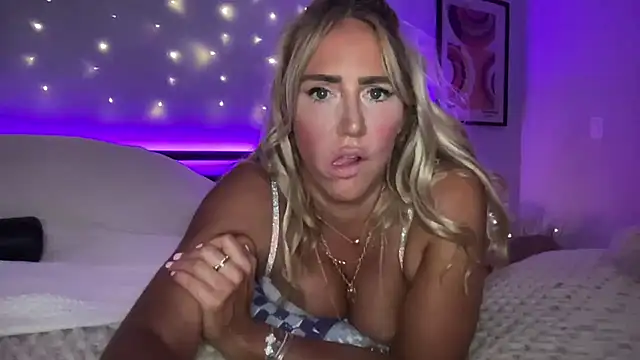 Fitnessbabe69's Webcam Show