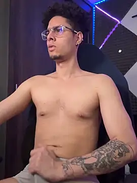 bigryann23 Show in webcam
