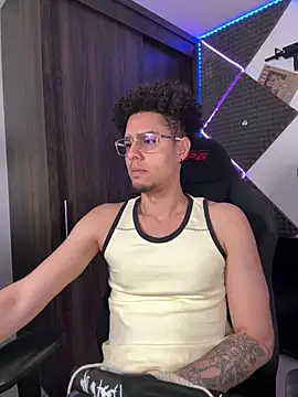bigryann23 Show in webcam