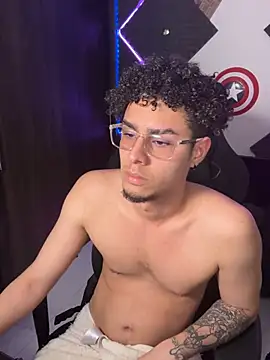 bigryann23 Show in webcam