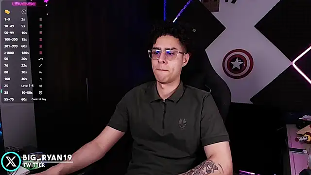 Webkamerová show bigryann23
