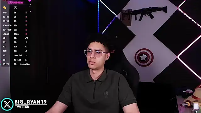 bigryann23 Шоу с уебкамера
