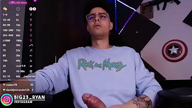 bigryann23 Шоу с уебкамера