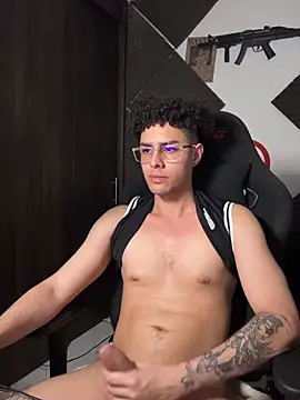 bigryann23 Show Webcam