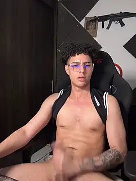 bigryann23 Show Webcam