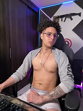 bigryann23 Live XXX-Chat