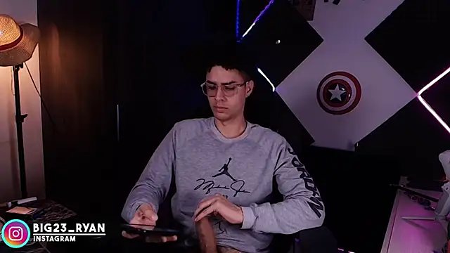 Chat XXX en directo de bigryann23