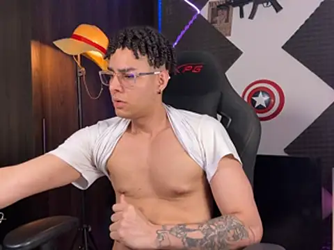 Chat +18 de bigryann23 ao vivo