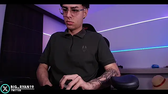 bigryann23 – webcam-show