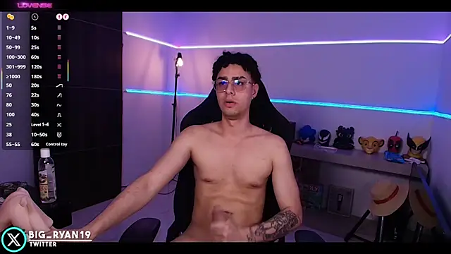 bigryann23 live XXX chat