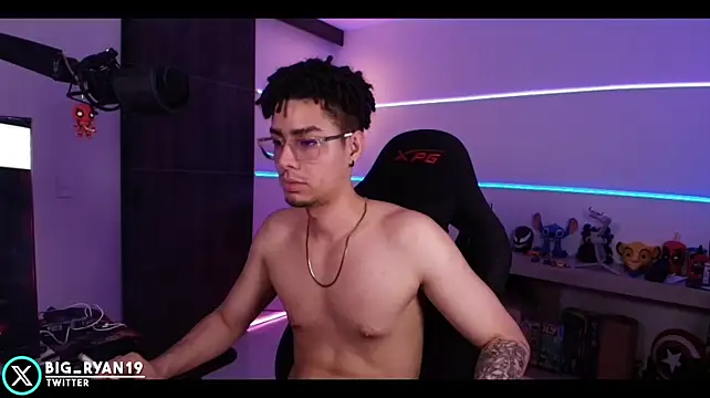 bigryann23 Show Webcam