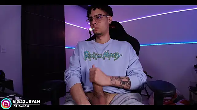 bigryann23 Show Webcam