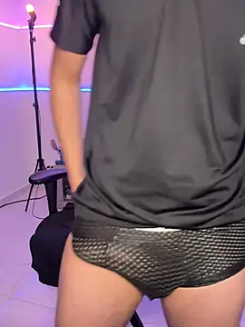 bigryann23 Show Webcam