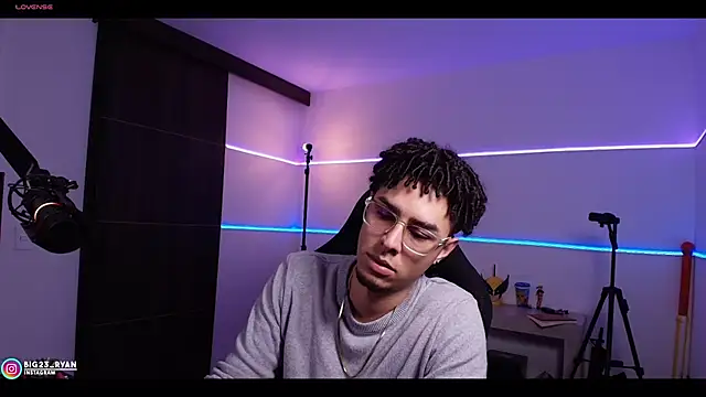 הופעת וובקאם של bigryann23