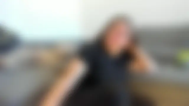 Squirtlady38 现场聊天室