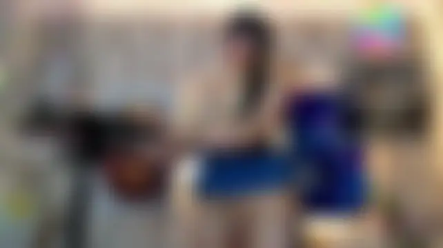 عرض كام EmiTranny الجنسي المباشر