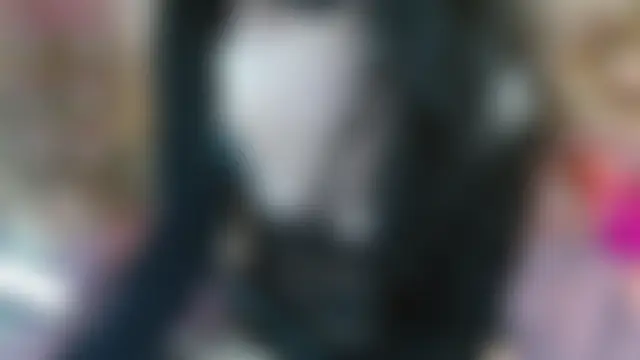 Yllmira's Live Chat Room