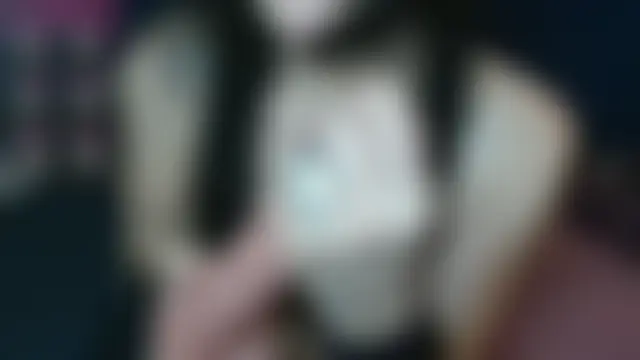 Yllmira Live chatroom