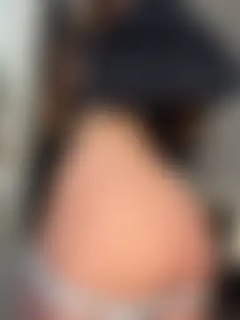 Chat soba uživo modela AmelieLaurent_