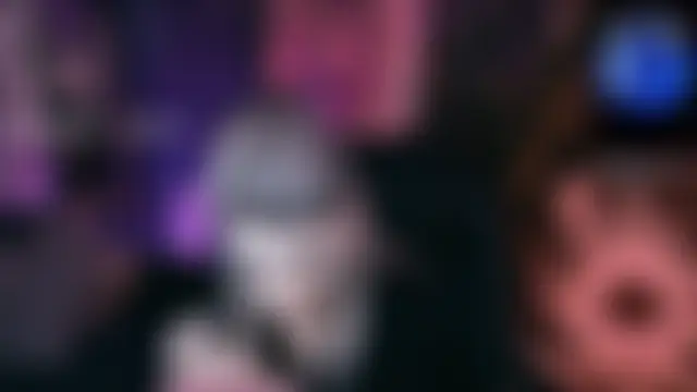 Noah_ElmerX Chat Room in diretta