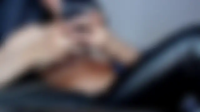 Tommy_Bred Pertunjukan Webcam