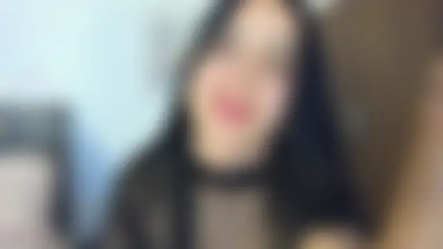 Gigi-bom's Live Chat Room